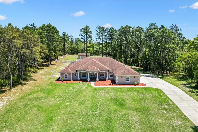 2567 N Stampede Dr, FL