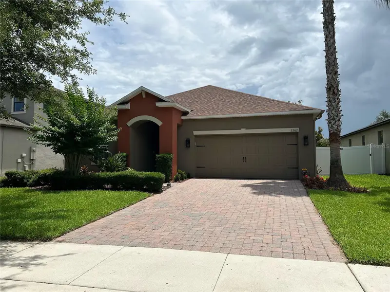 2202 Romanum Dr, FL