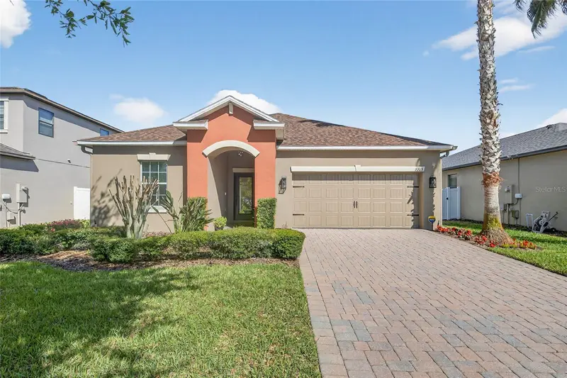2202 Romanum Dr, FL