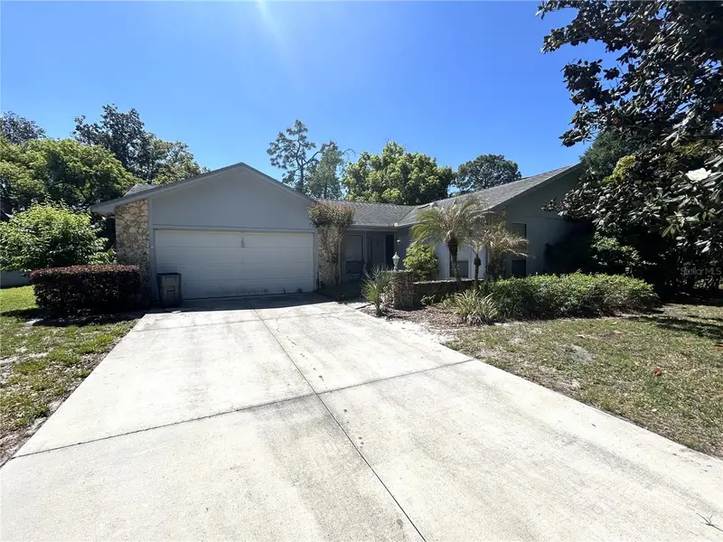 305 Coble Dr, FL