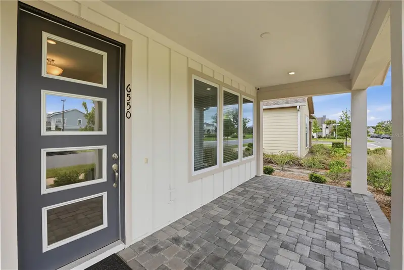 6550 Barnstorm Way, FL
