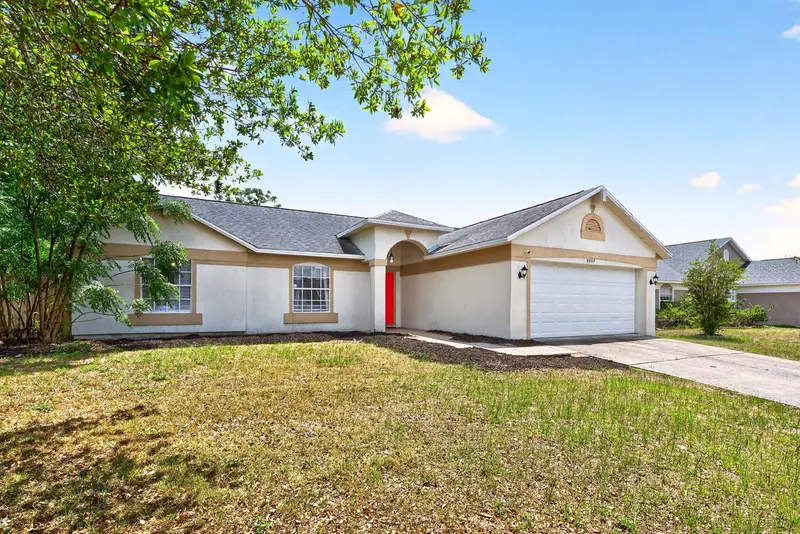 2037 Greystone Trl, FL