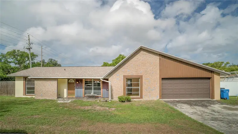 3320 Las Brisas Dr, FL