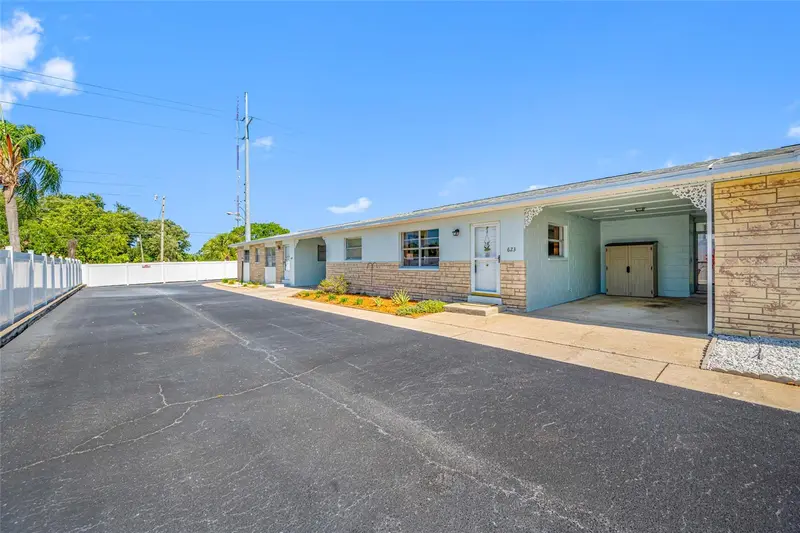 12400 Park Blvd #623, FL