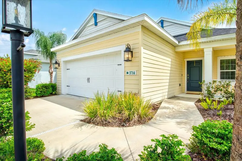 3714 Woodmont Dr, FL