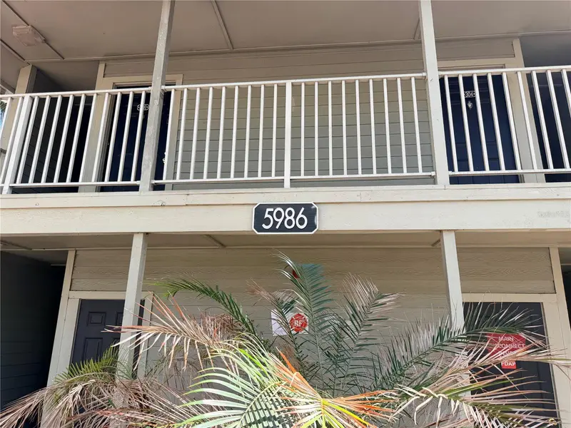 5986 Westgate Dr #204, FL