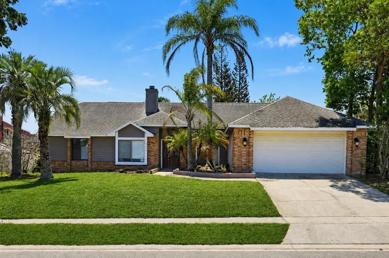 4609 Tiffany Woods Cir, FL