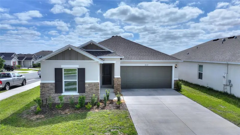 9239 Westside Hills Dr, FL