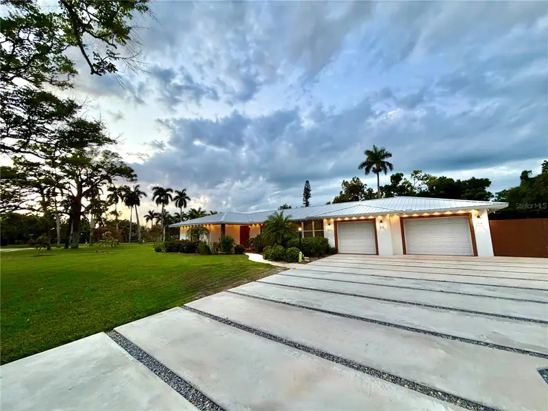 4620 7th Ave W, FL