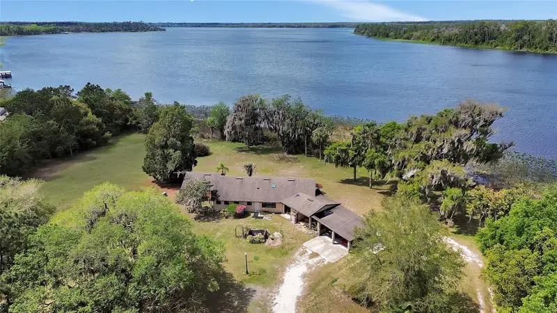 5268 State Road 11, FL