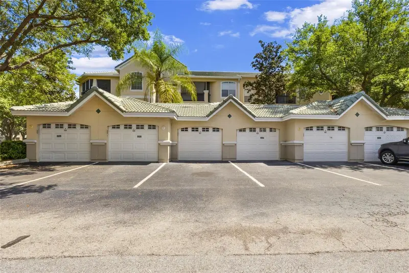 5180 Northridge Rd #110, FL