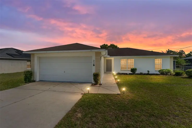 37 Fir Trail Dr, FL