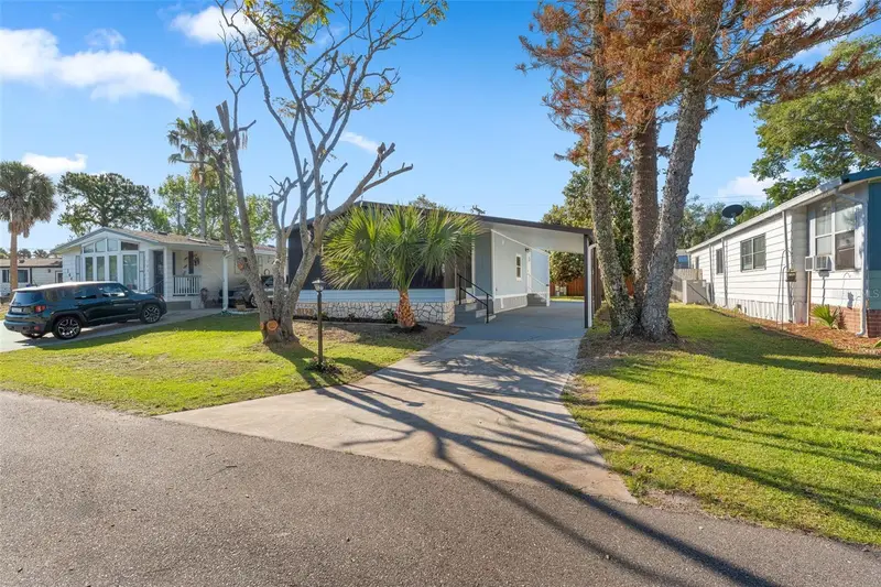 142 N Indian River Dr N, FL