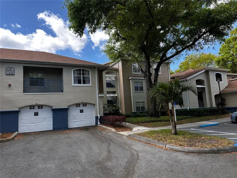 7220 Westpointe Blvd #1414, FL