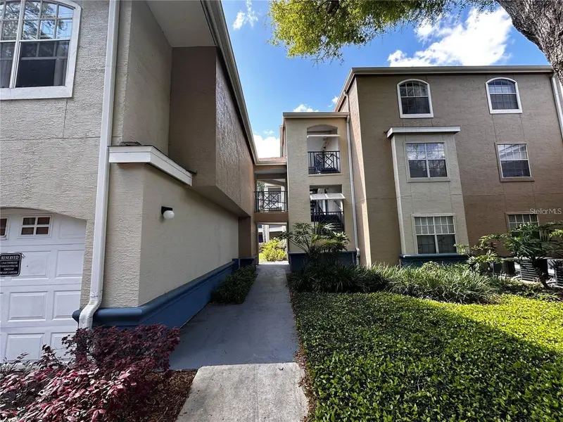 7220 Westpointe Blvd #1414, FL