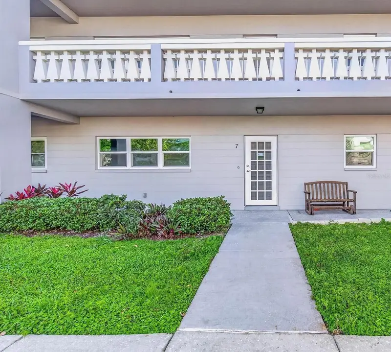2295 Americus Blvd E #7, FL