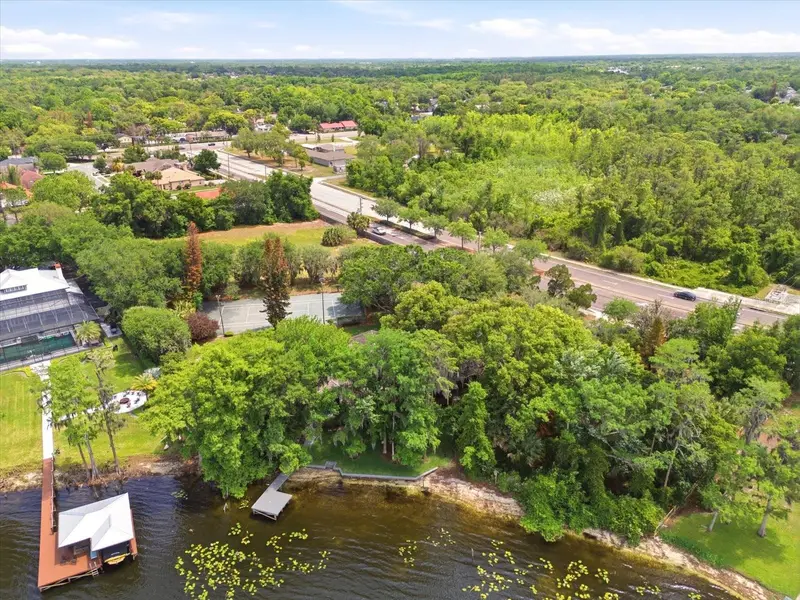 4910 E Lake Dr, FL