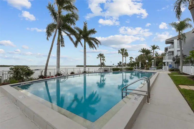 615 Dream Island Pl #105, FL