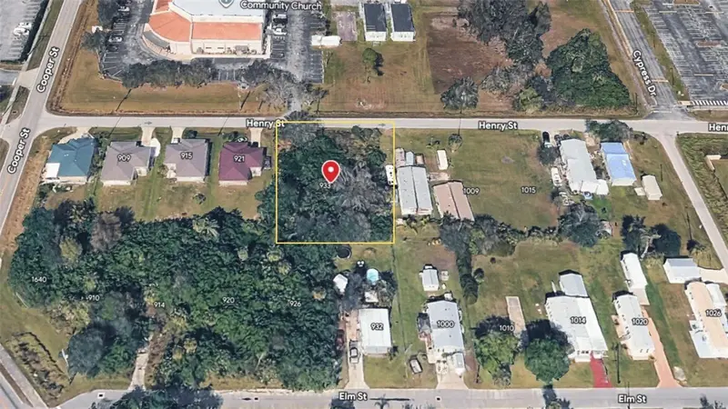 933 Henry St, FL