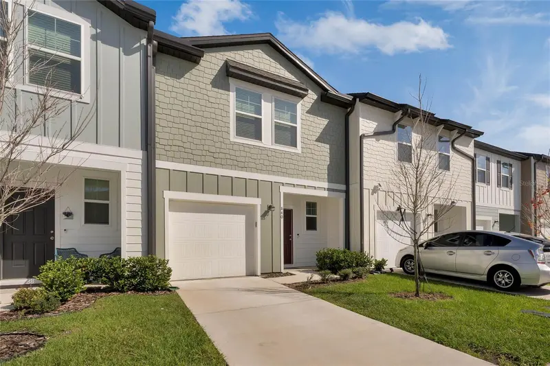 840 Grandin St, FL