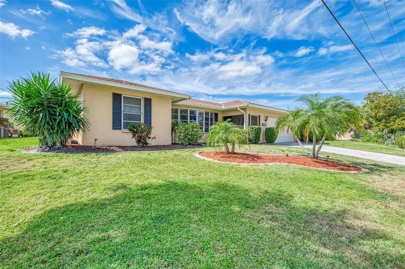 1290 Lakeside Dr, FL