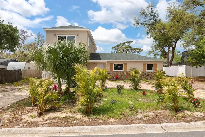 743 Bayshore Dr, FL