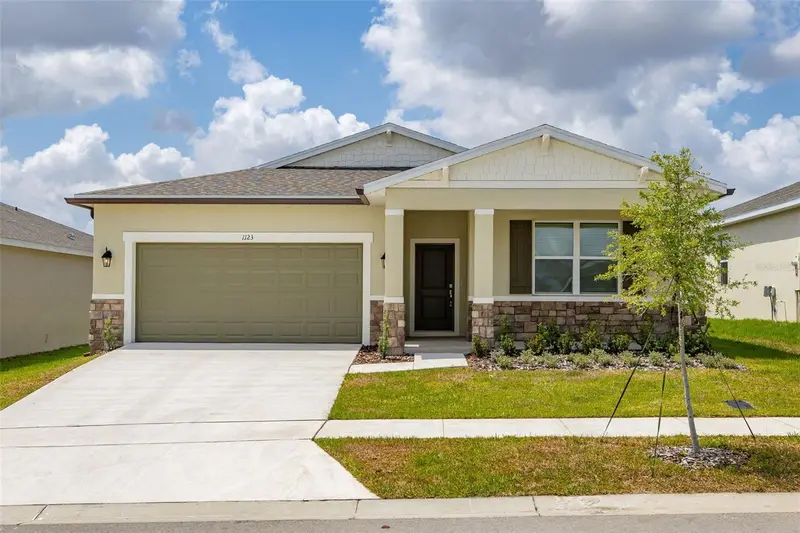 1123 Patriot Loop, FL