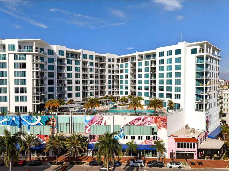 111 S Pineapple Ave #904, FL