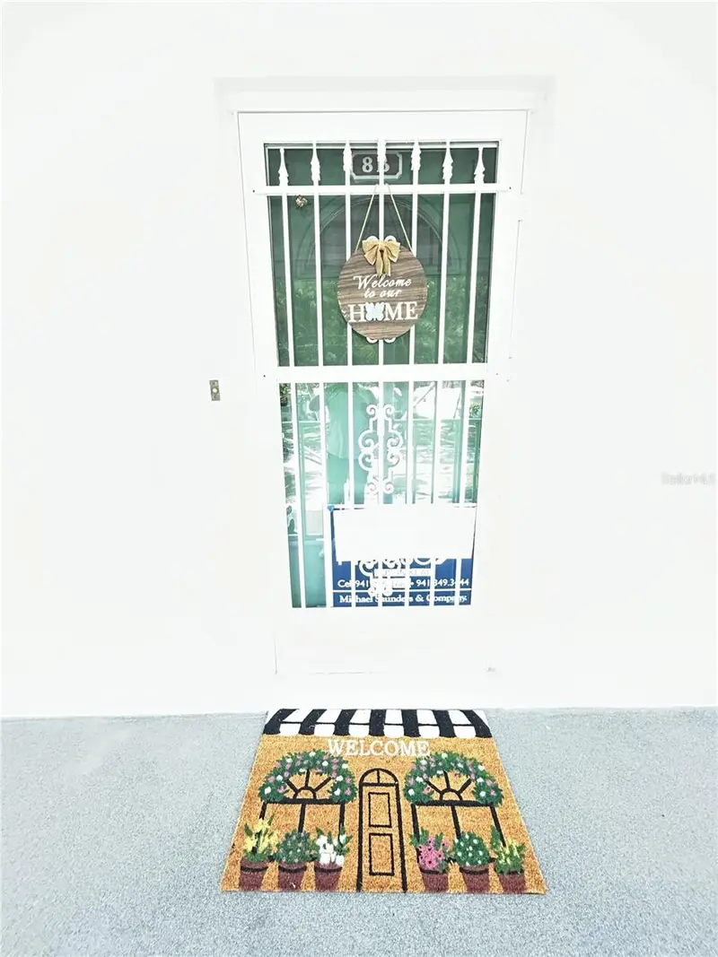 3900 Roxane Blvd #8b, FL