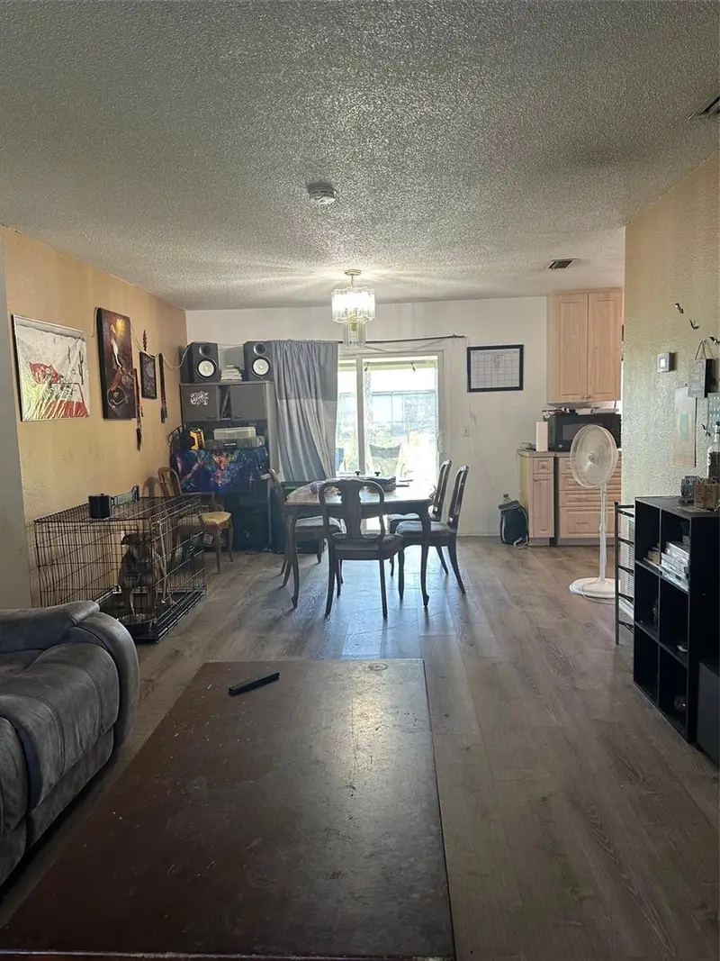 3066 Auburn Blvd, FL