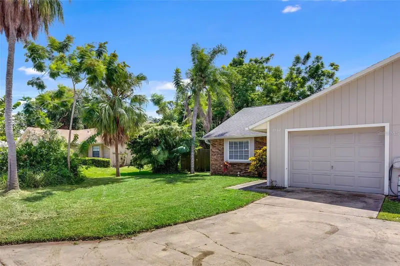 1362 Pleasant Oak Ln, FL