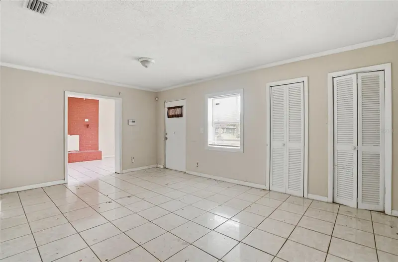 4811 E Clifton St, FL