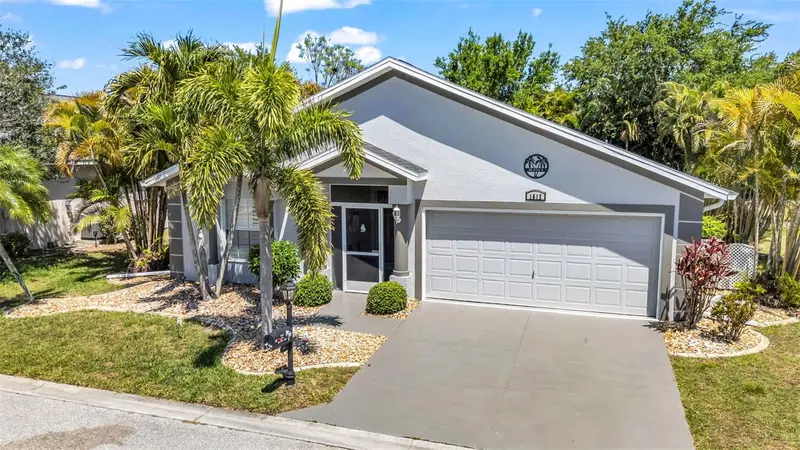 1812 Birmingham Blvd, FL
