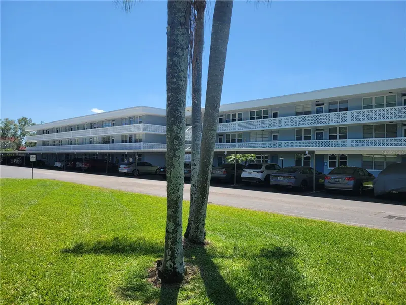 4720 Locust St Ne #219, FL