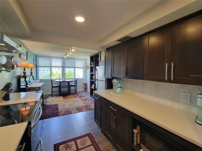 4720 Locust St Ne #219, FL