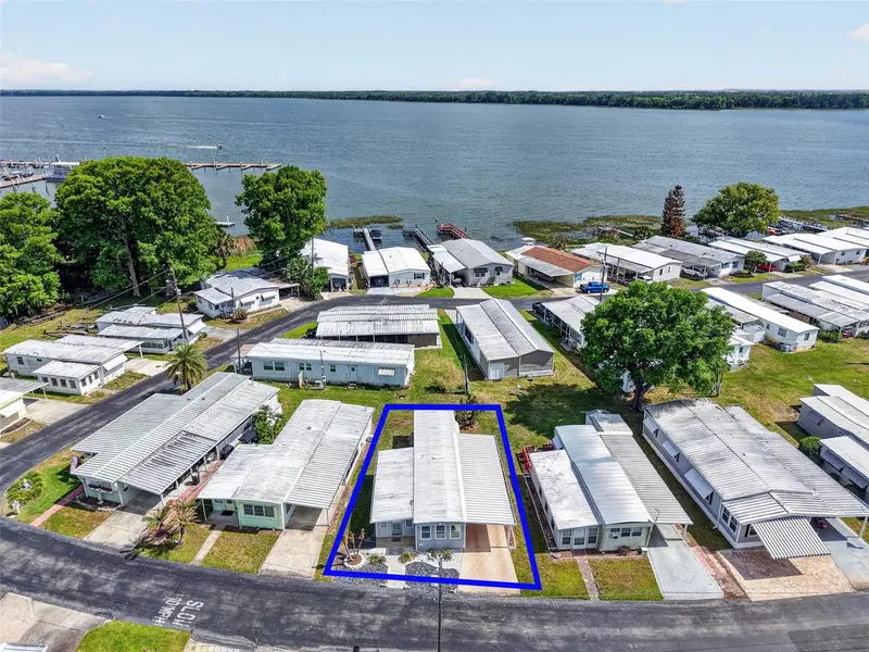 465 Marina Ln, FL