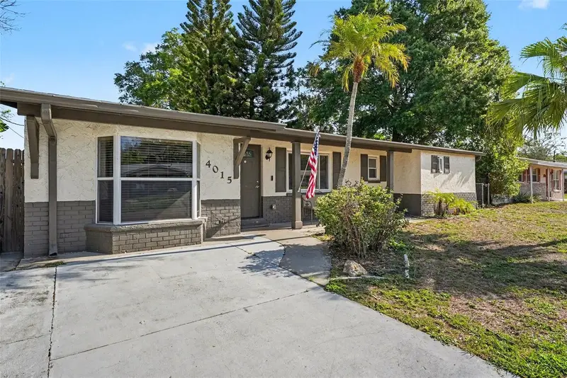 4015 W Land Ave, FL