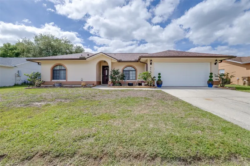 624 Mckinley Ct, FL