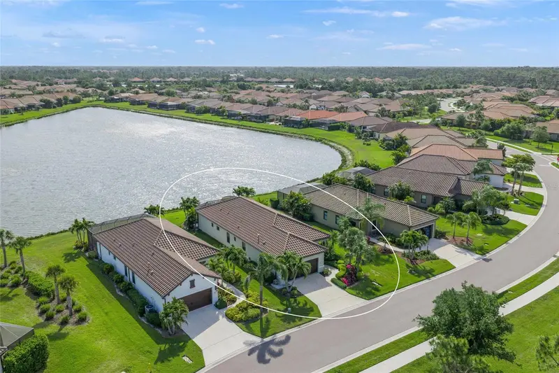 215 Cassano Dr, FL