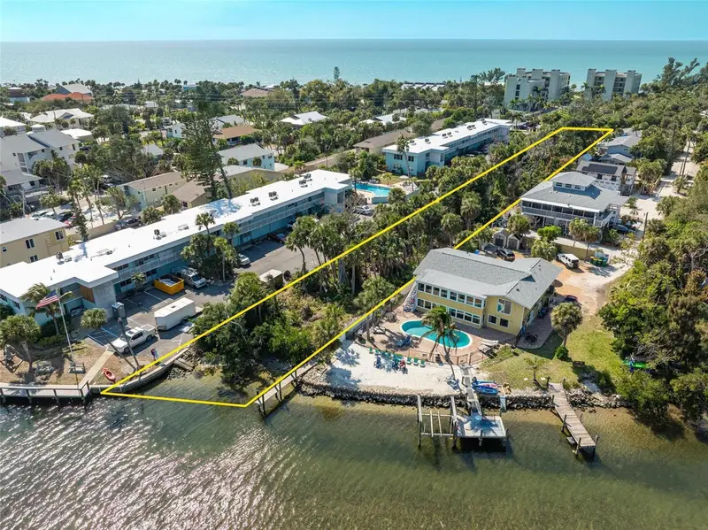 5065 N Beach Rd, FL