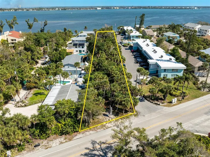 5065 N Beach Rd, FL
