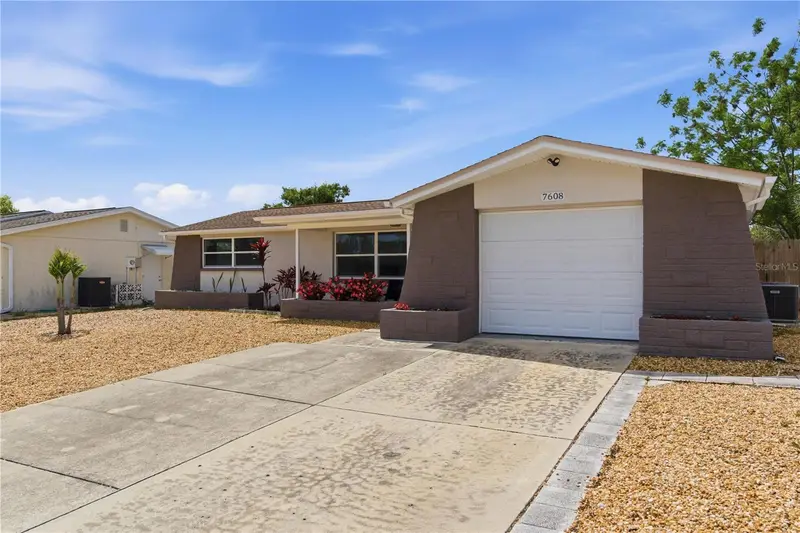 7608 Sue Ellen Dr, FL