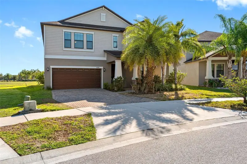 10066 Victory Gallop Loop, FL