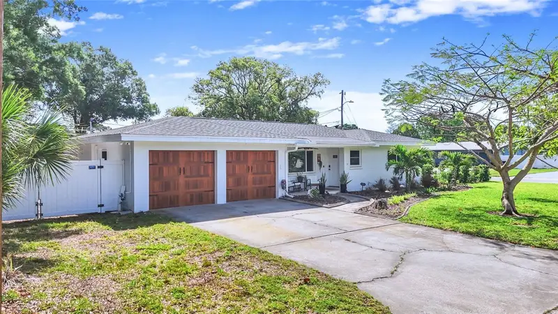 101 N Mercury Ave, FL