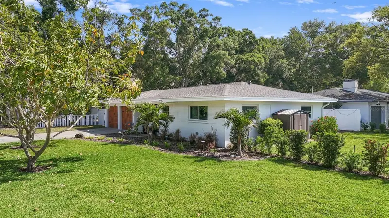 101 N Mercury Ave, FL