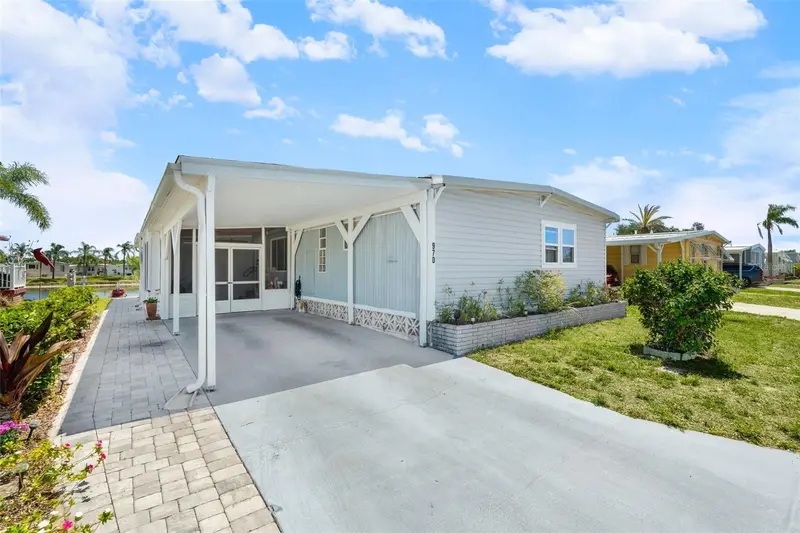 970 Jolanda Cir, FL