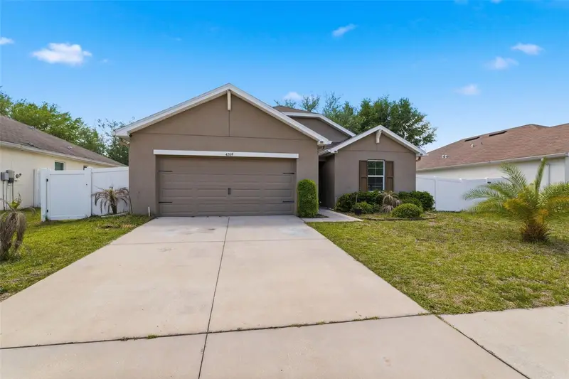 4269 Bramblewood Loop, FL