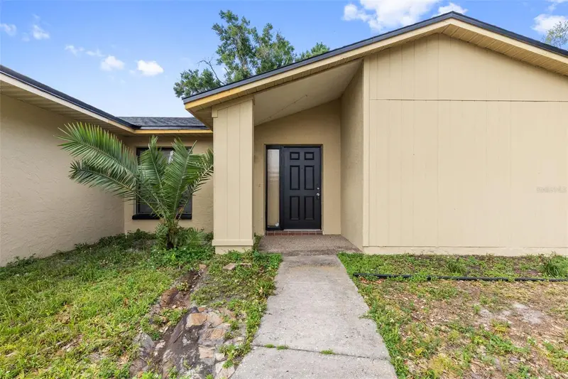17635 Meadowbridge Dr, FL