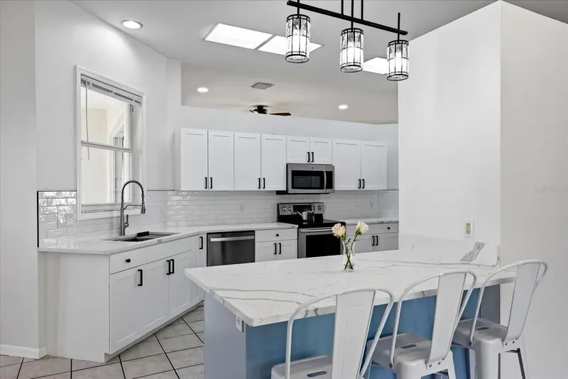 6223 Rock Creek Cir, FL