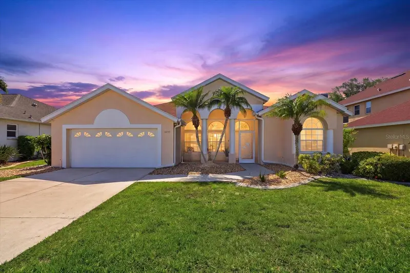 6223 Rock Creek Cir, FL